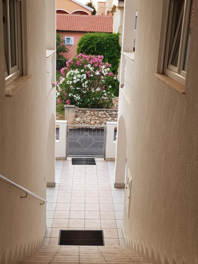 Apartment Excelente Вир Екстер'єр фото